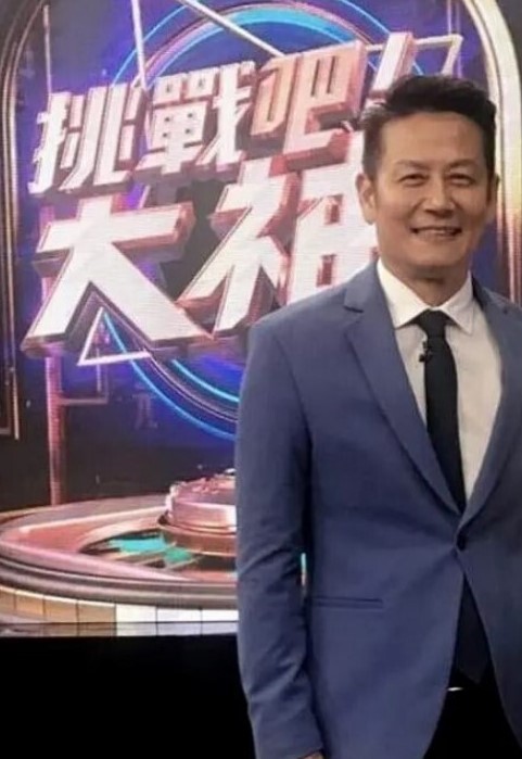 性奴母狗式调教被多位金主爸爸暴力抽插高潮不断 - 超清短剧